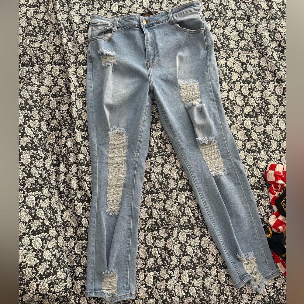 High Rise Distressed Mom Jeans
